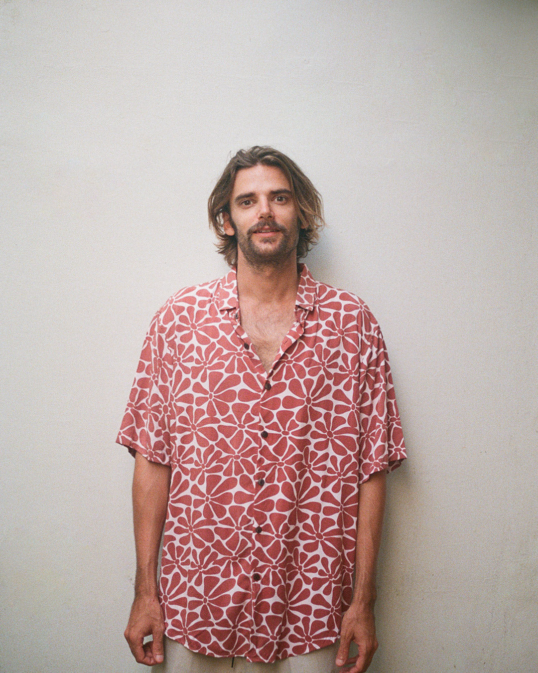 chemise mixte fleurs retro kacang rose poudré framboise