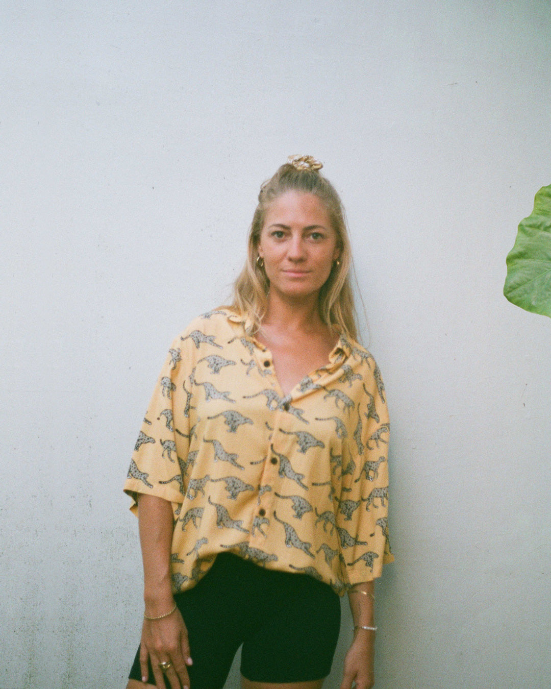 chemise guépards léopards moutarde kacang @salty.vision salty vision
