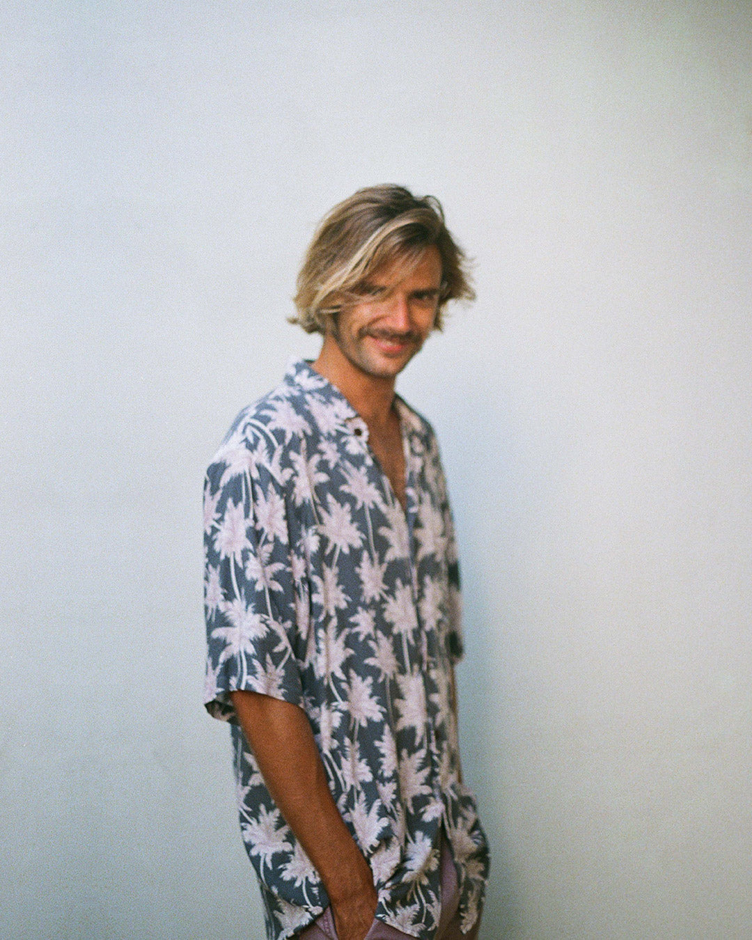 chemise été palmiers bleu gris kacang