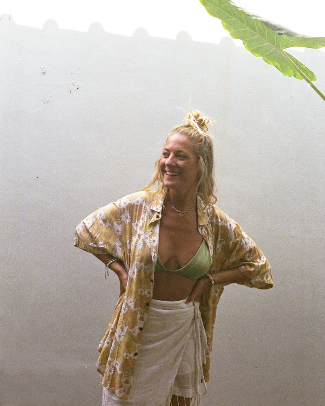chemise imprimé floral fleurs hippie jaune kacang