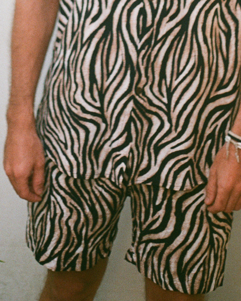 Short (pour un ensemble perché)