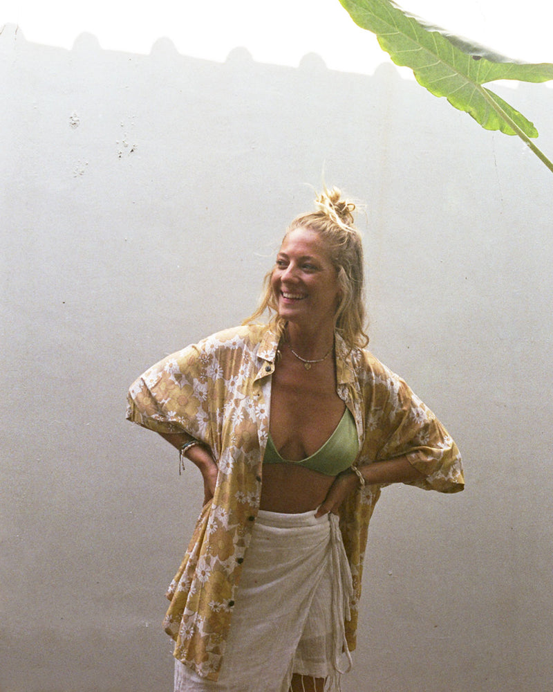 chemise imprimé floral fleurs hippie jaune kacang